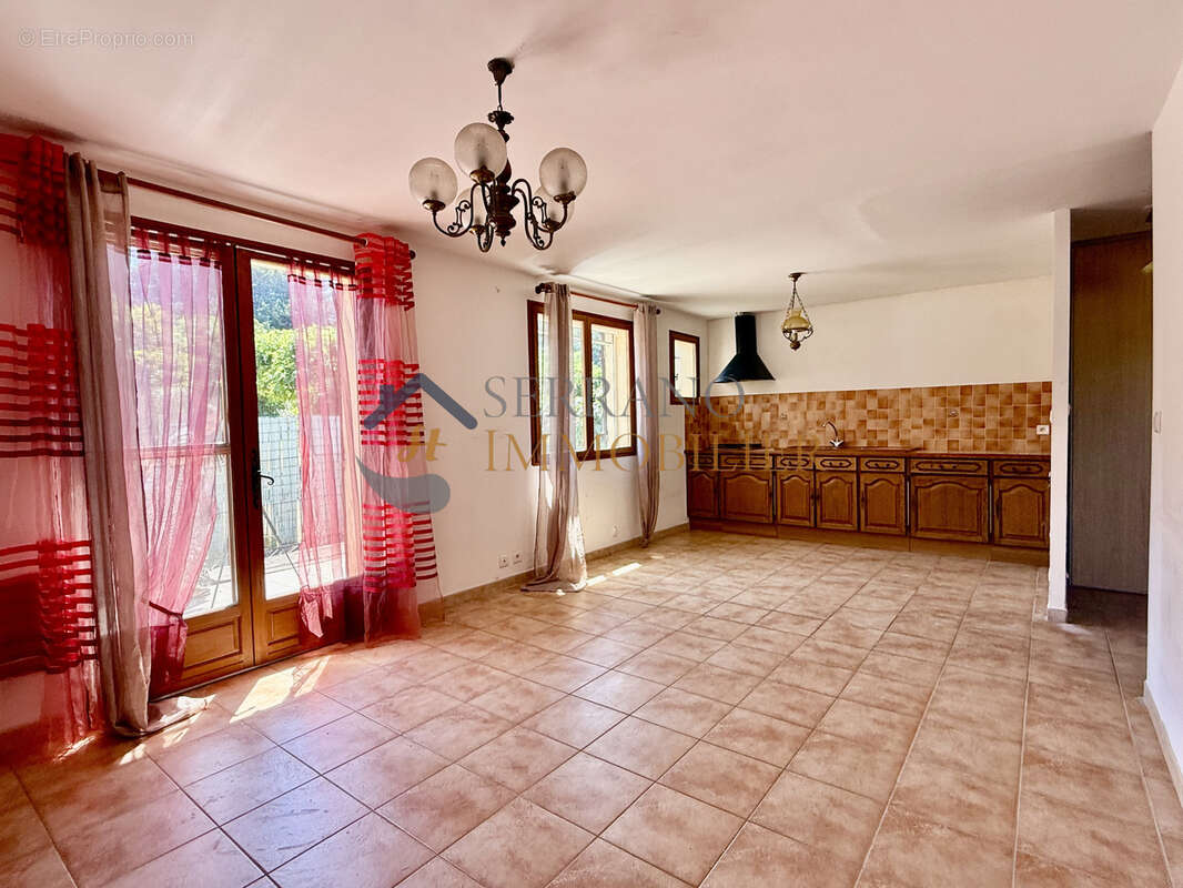 Maison à SAINT-REMY-DE-PROVENCE