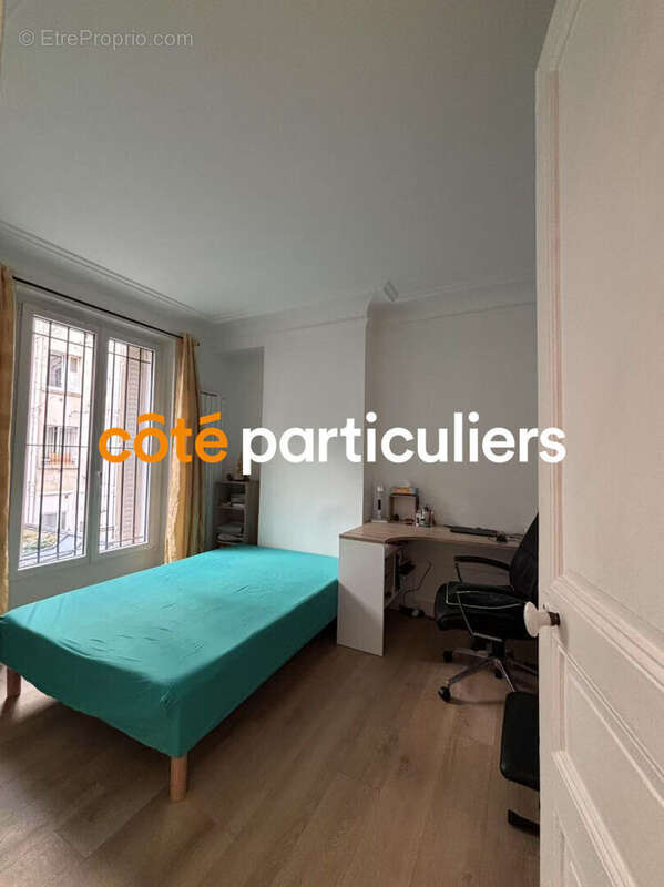 Appartement à PARIS-14E
