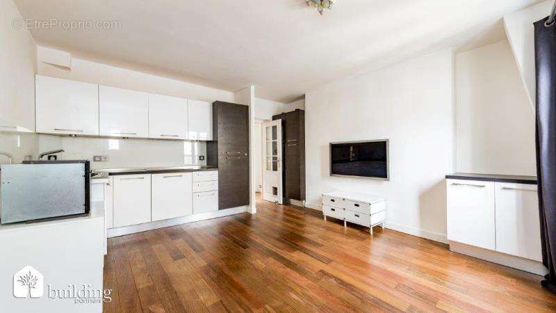 Arc de Triomphe Paris 17ème - Duplex 3 pièces 77,83 m² - photo 3