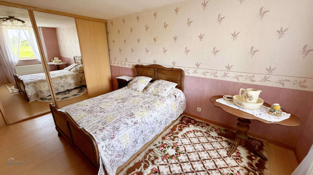 Corps de ferme - 152 m2 - dépendances - 4520 m2 terrain - Brélès - photo 8