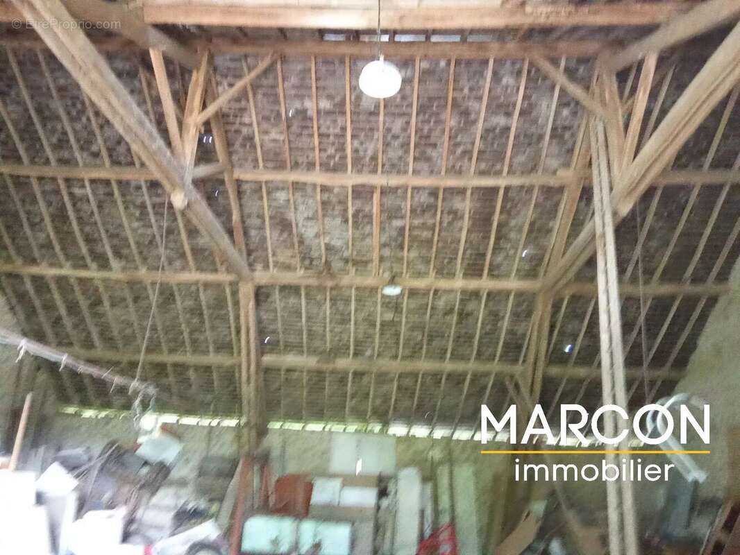 Maison à SAINTE-FEYRE