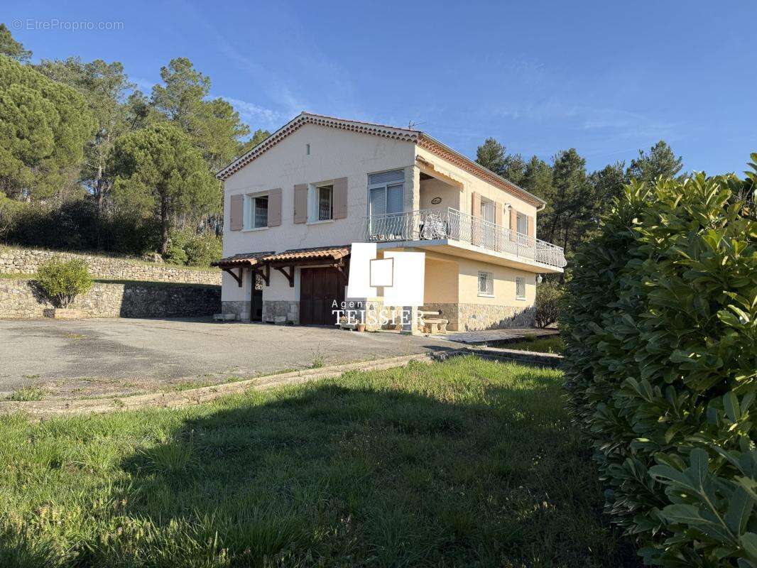 Maison à CHASSIERS