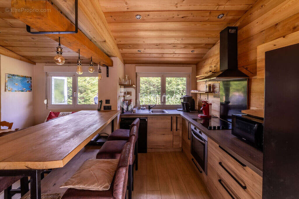 Chalet, à usage d'Habitation, en pleine forêt - photo 4