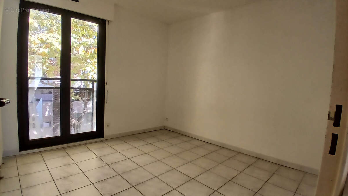 Appartement à LUNEL