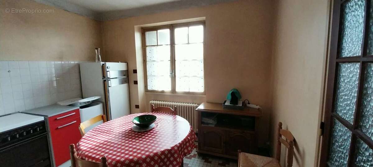 Maison à VAILHOURLES