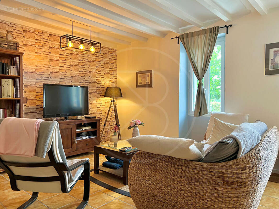 Maison à DOULEZON