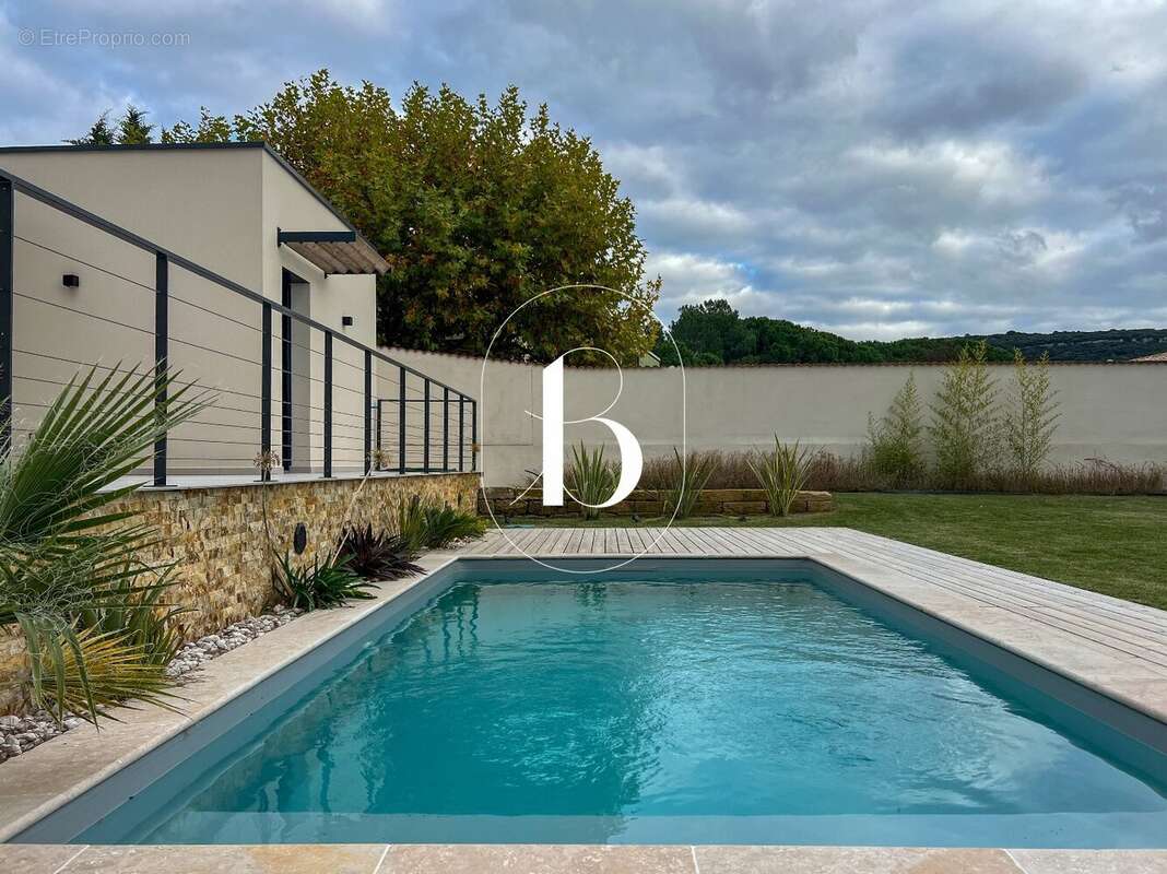 Maison à BAGNOLS-SUR-CEZE