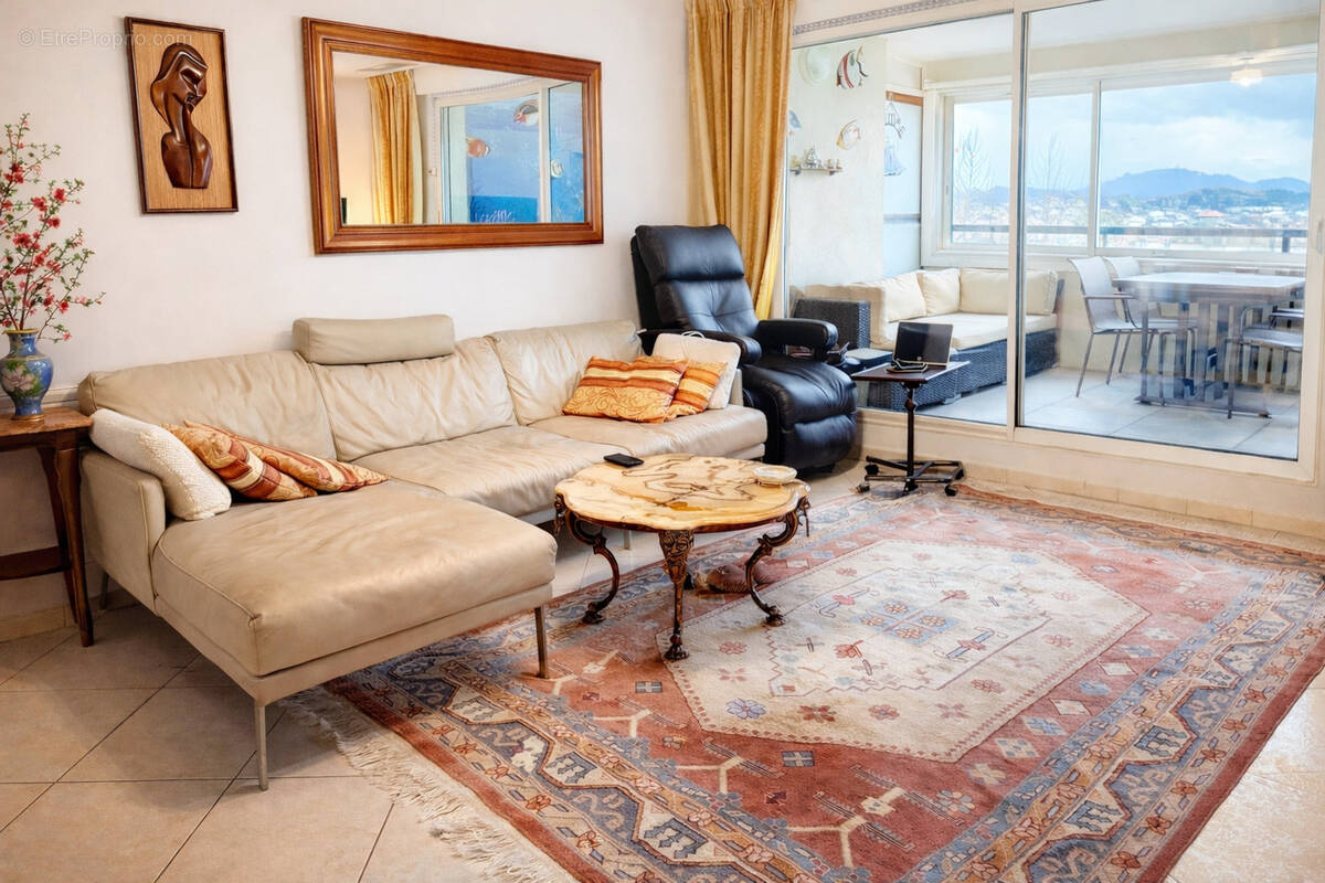 Appartement à SANARY-SUR-MER