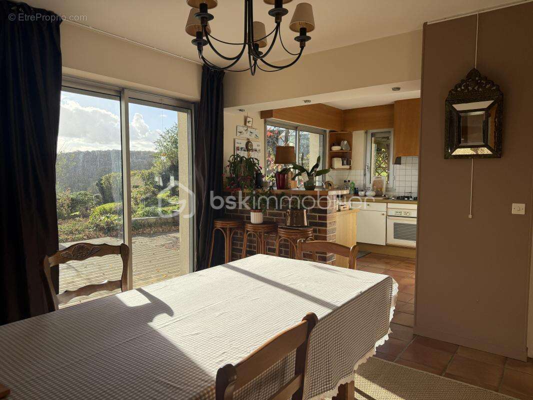 Maison à PONT-L'EVEQUE