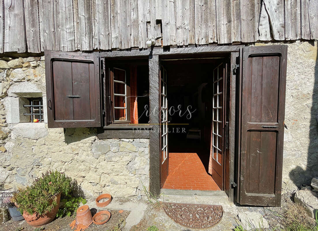 Maison à THORENS-GLIERES