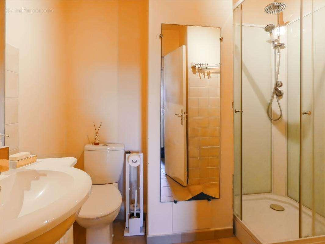 Uzès Centre – Appartement 43 m² avec loggia et parking – Résidence sécurisée - photo 13