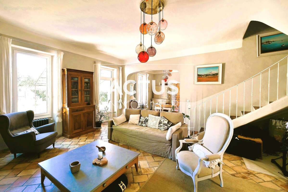 Maison à SALON-DE-PROVENCE