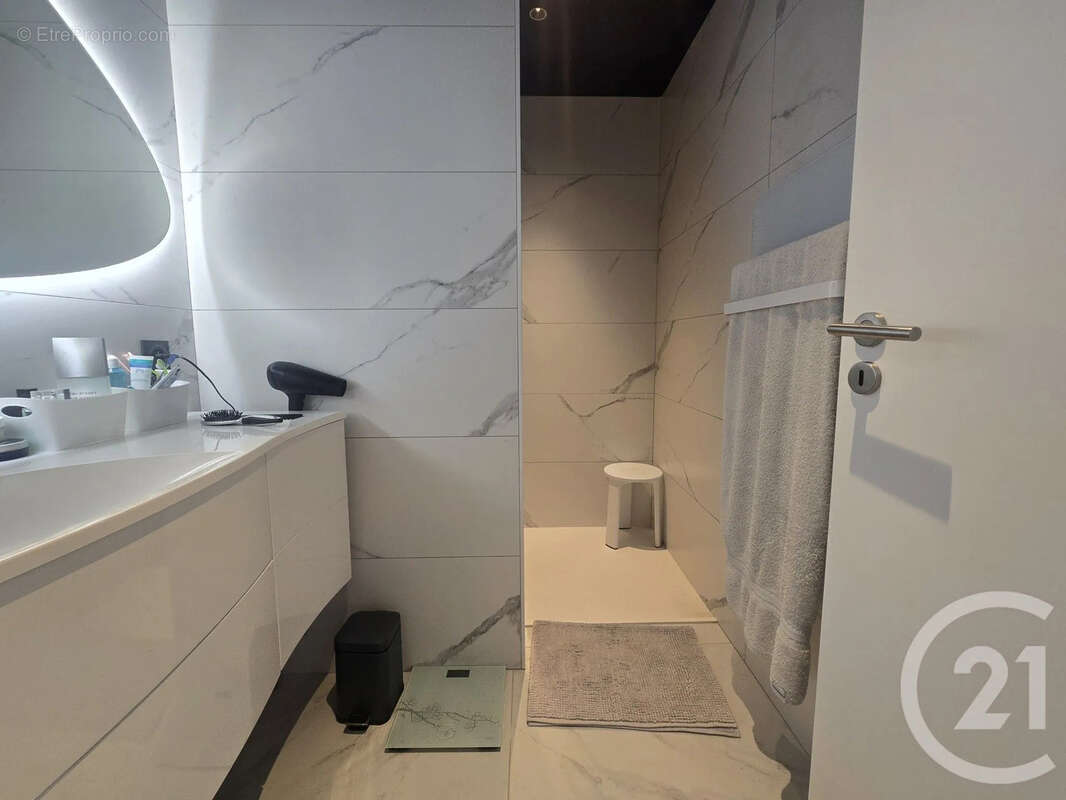 Appartement à MAISONS-ALFORT