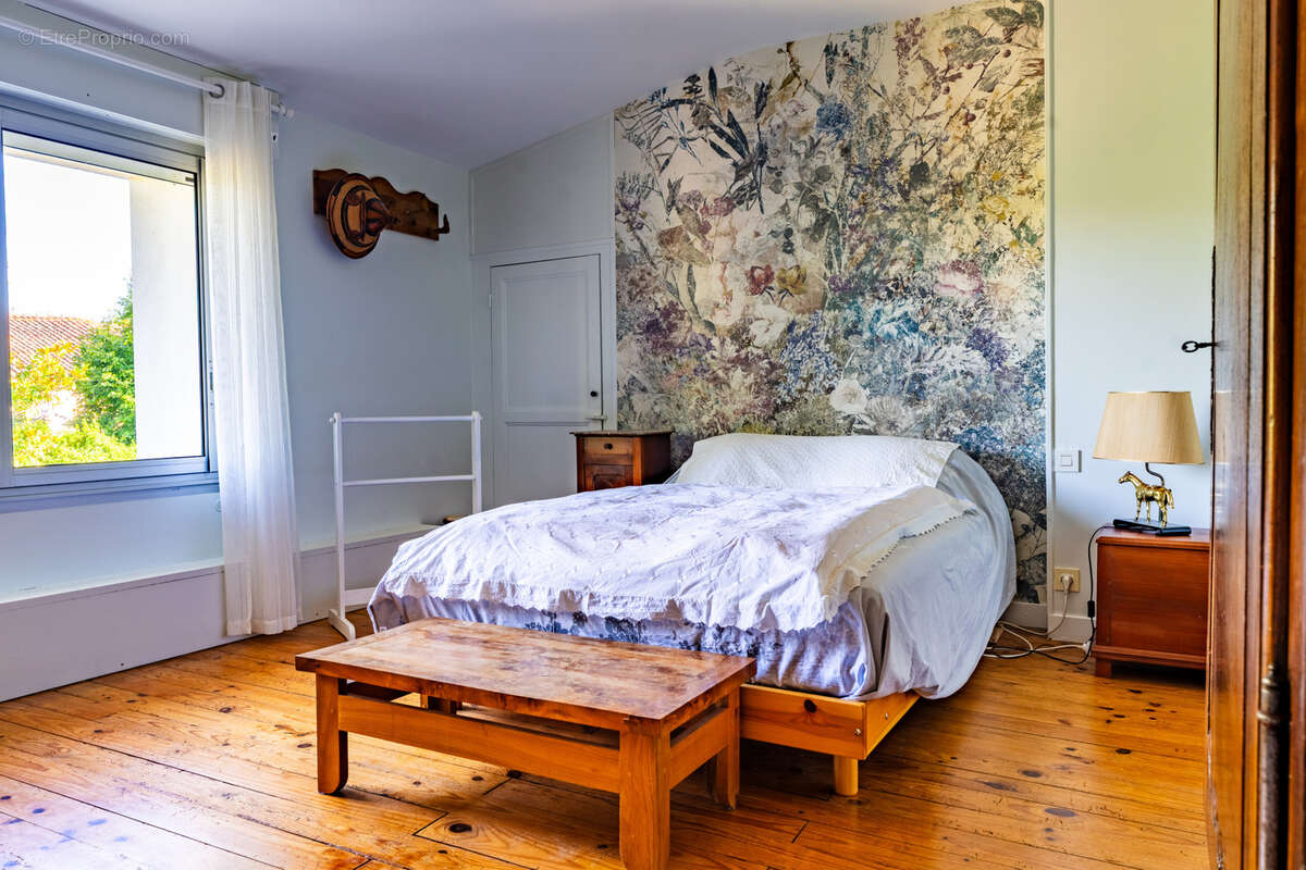 Maison à MAUZE-SUR-LE-MIGNON