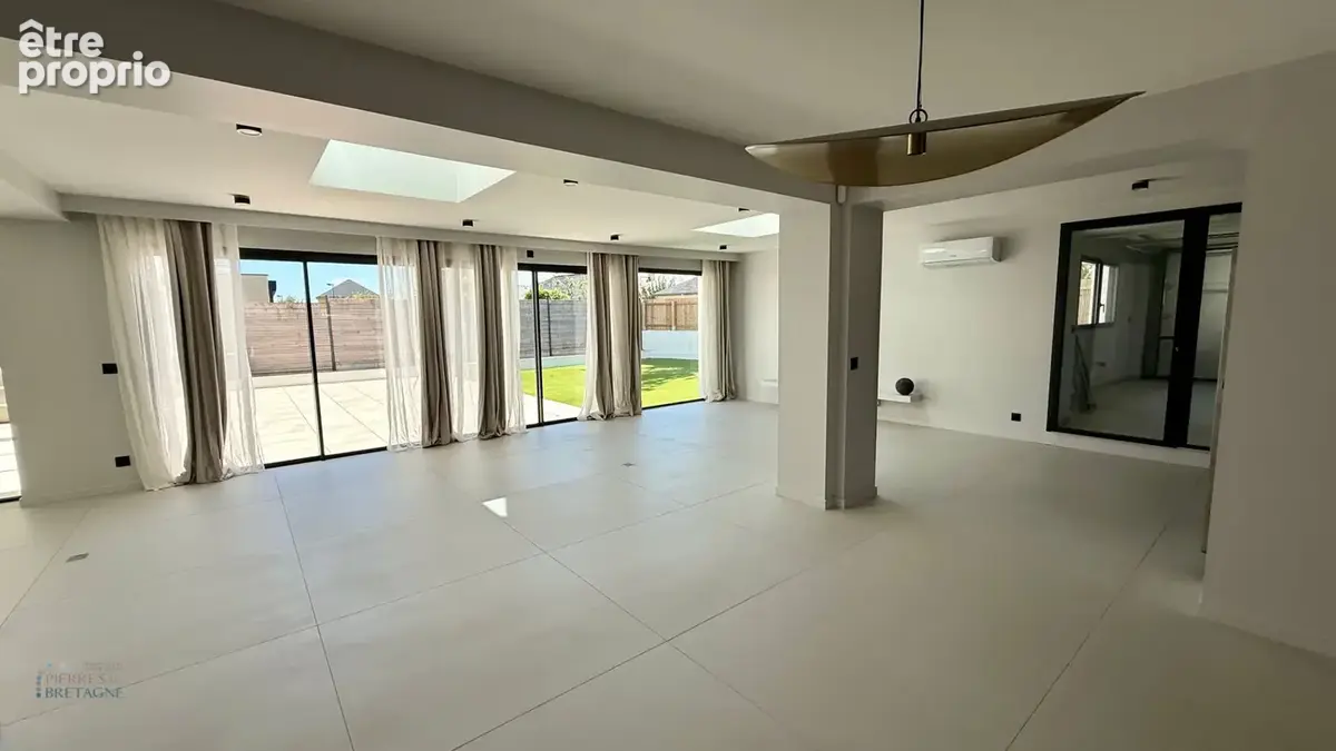 Maison contemporaine - 216 m2 - espace détente - GUILERS - photo 14