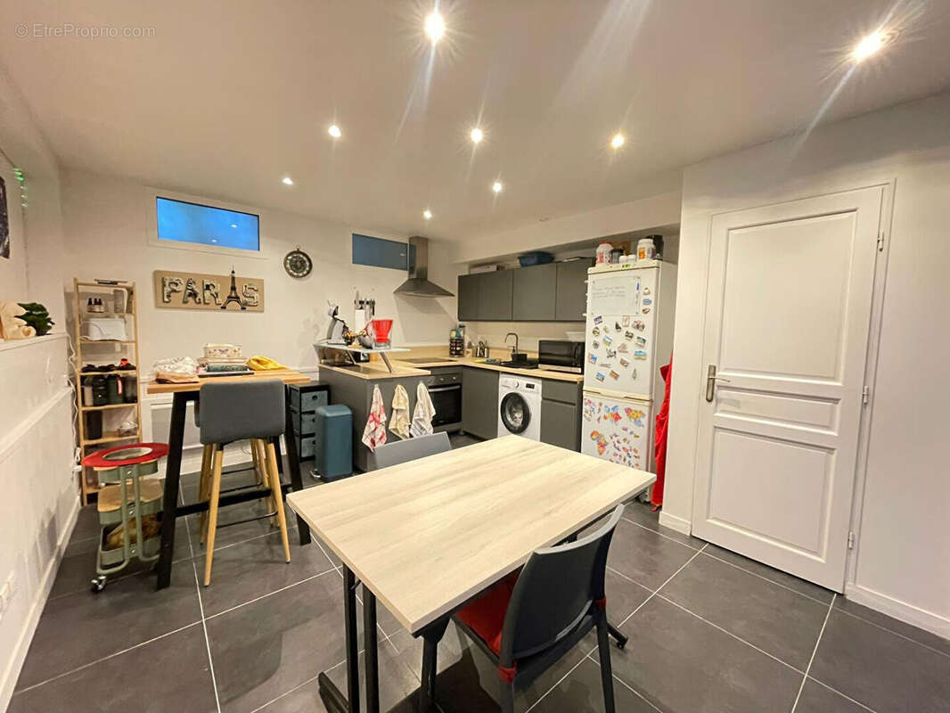 Appartement à VERRIERES-LE-BUISSON