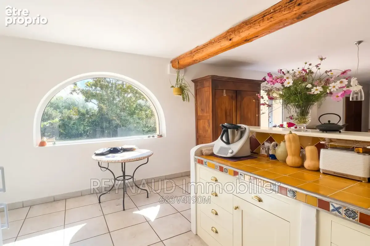 Maison 7 pièces 192 m² à vendre à Clermont-L'herault (34800) - photo 3