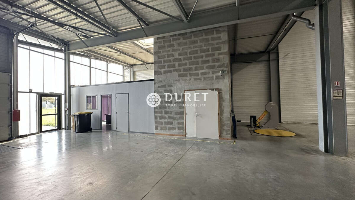 Commerce à LE GIROUARD