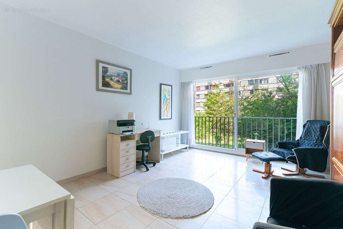 Appartement à PARIS-12E