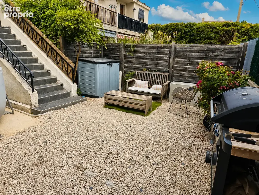 Dans petite résidence de 4 lots, en impasse au calme,T3 en parfait état en 1er et dernier étage avec jardin - photo 4