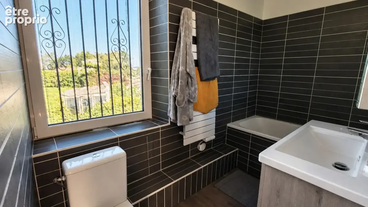 Exclusivité – demeure de caractère de 201 m² au cœur d’un parc arboré de 1 495 m² - photo 7