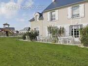 Maison à PORT-EN-BESSIN-HUPPAIN