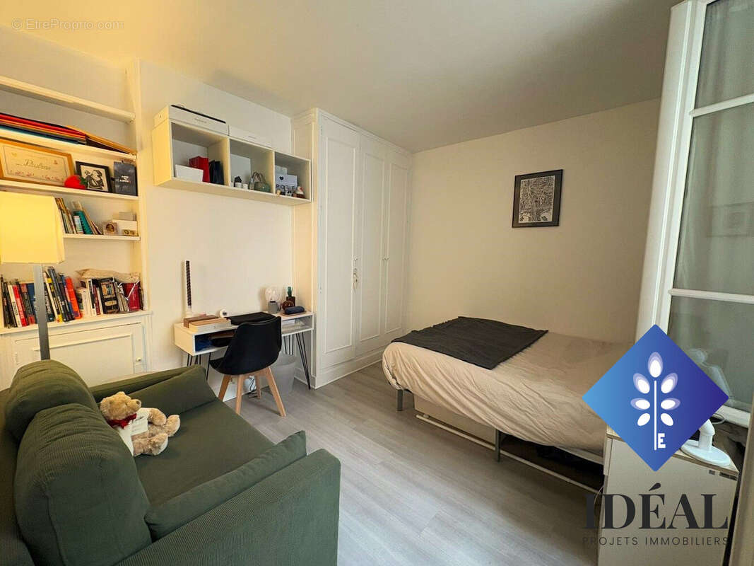 Appartement à PARIS-11E