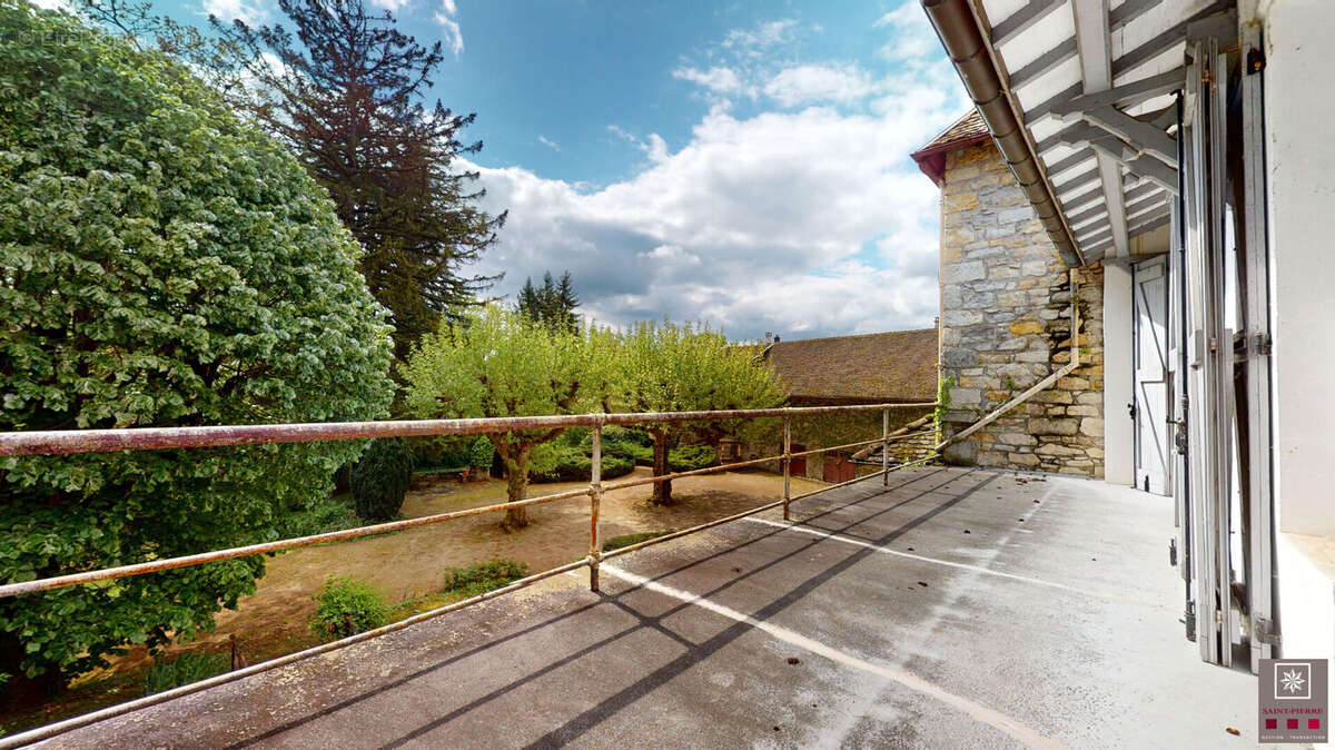 Maison à SERRIERES-DE-BRIORD