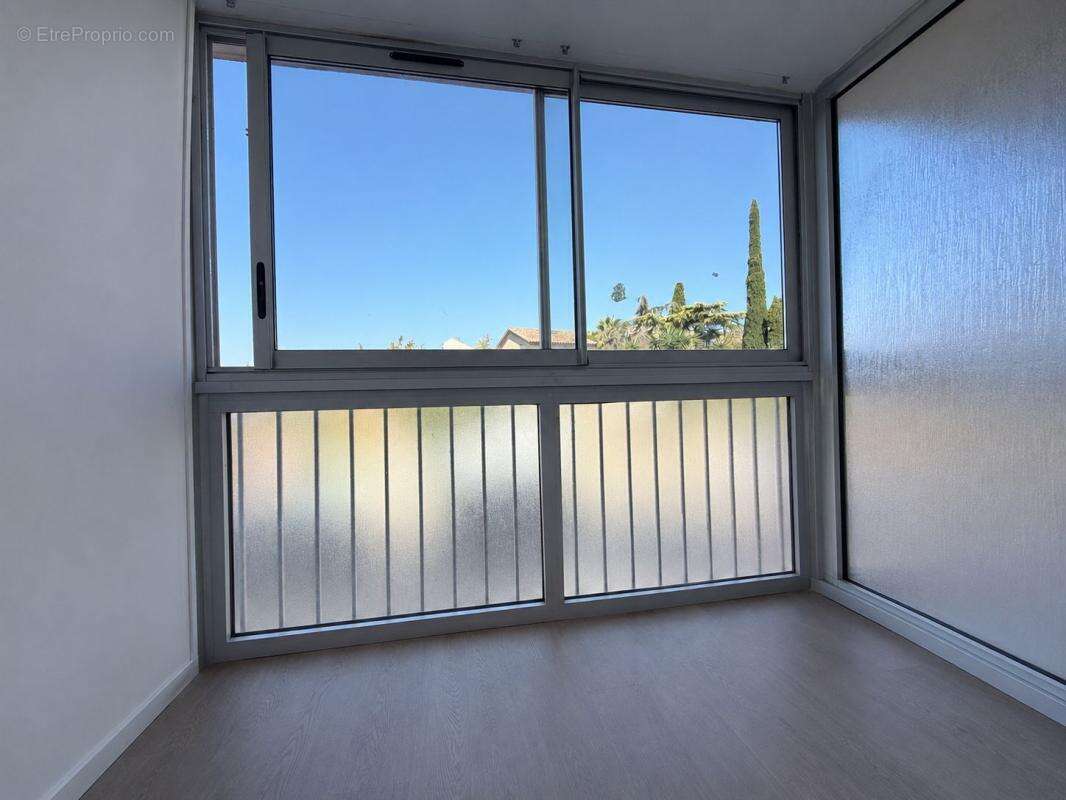 Balaguier appartement t4 avec balcon cave parking collectif - photo 6