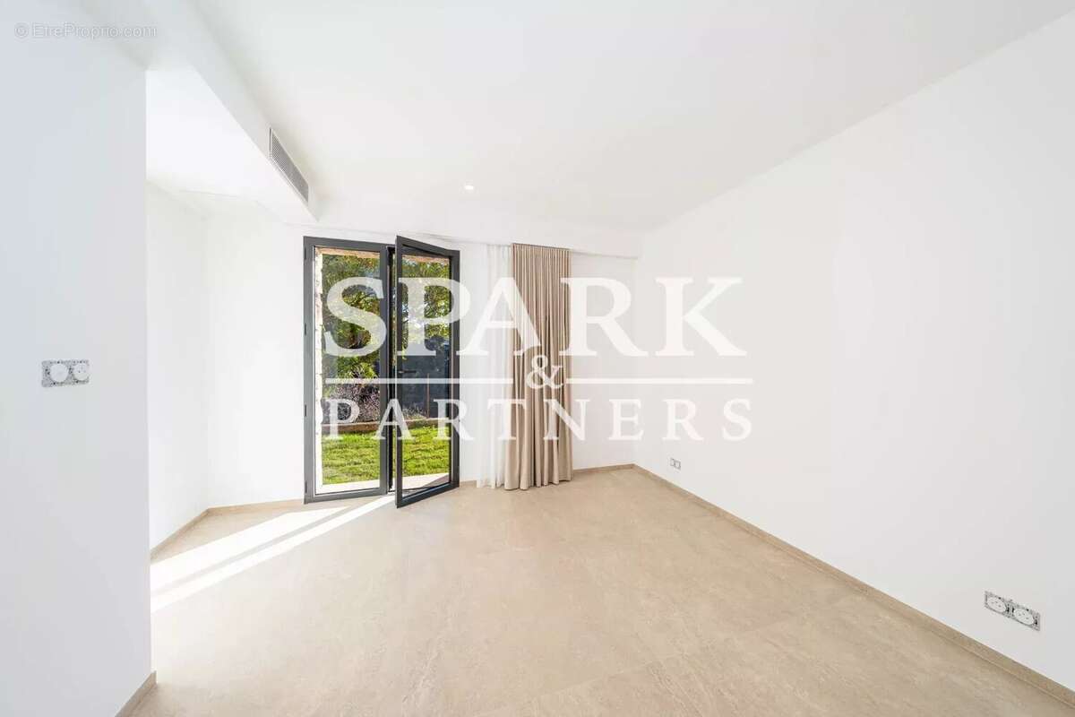 Maison à ROQUEBRUNE-CAP-MARTIN