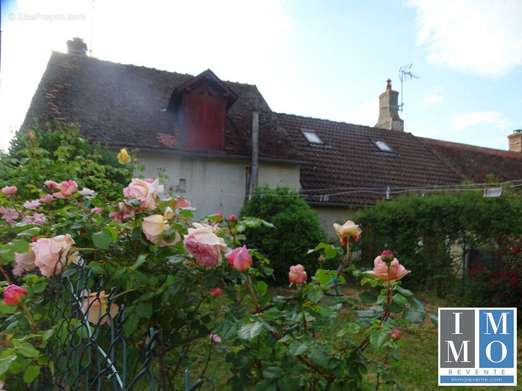 Maison à JUSSY-CHAMPAGNE