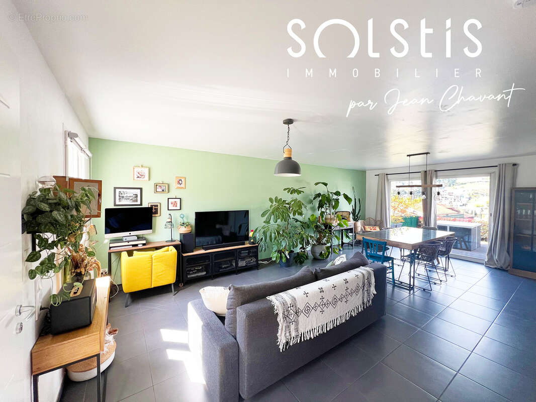 Maison à SAINT-MARTIN-LA-PLAINE