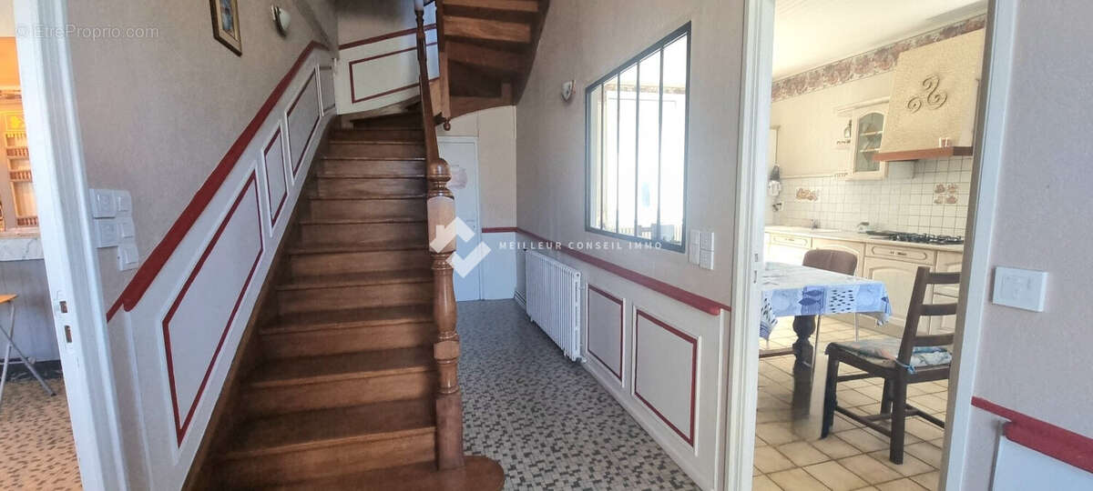 Maison 8 pièces 192 m² à vendre à Plounerin (22780) - photo 2