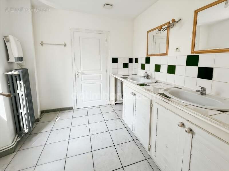 Maison à MEZIN