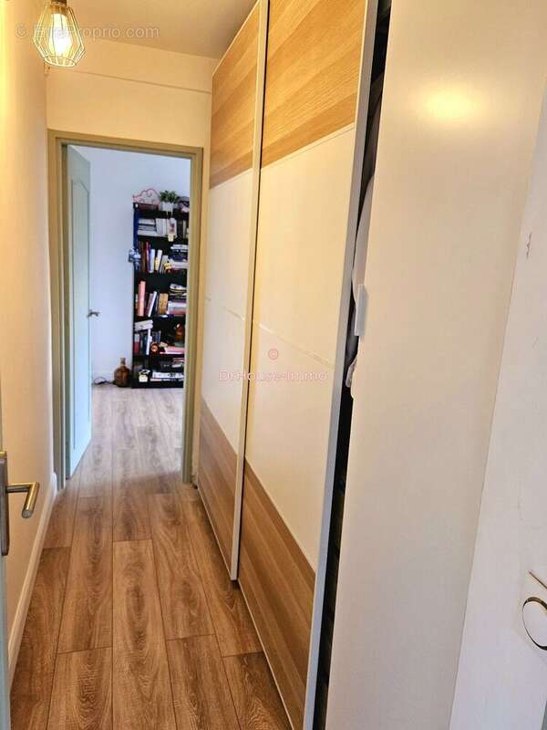 Appartement à SAINT-MAUR-DES-FOSSES