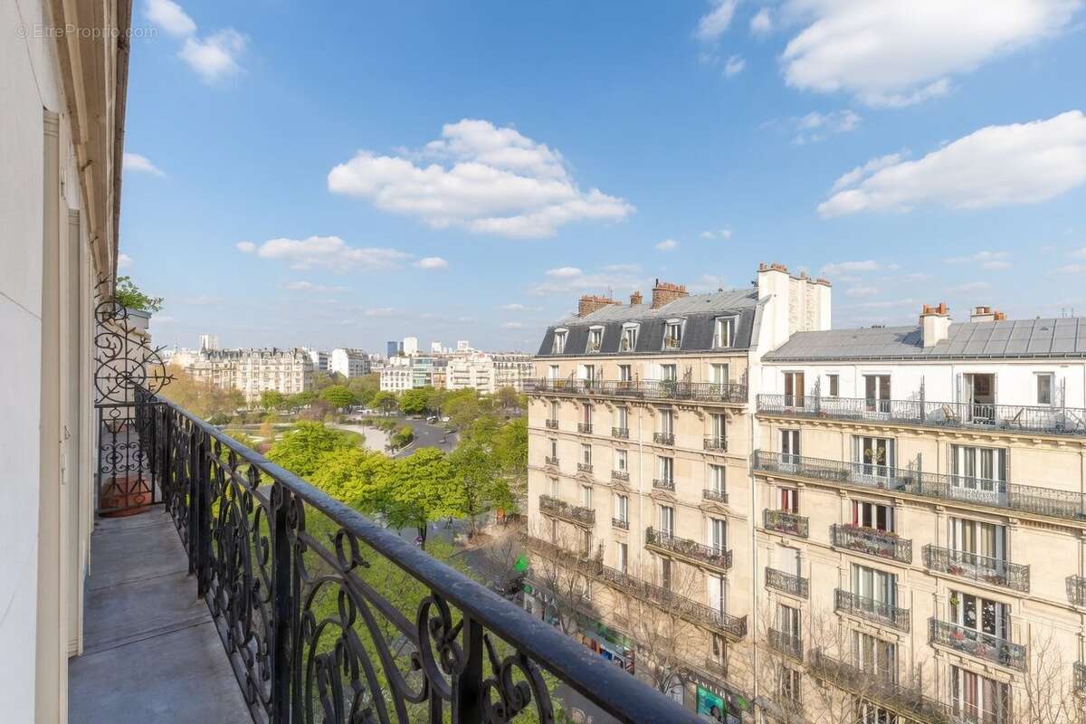 Appartement à PARIS-11E