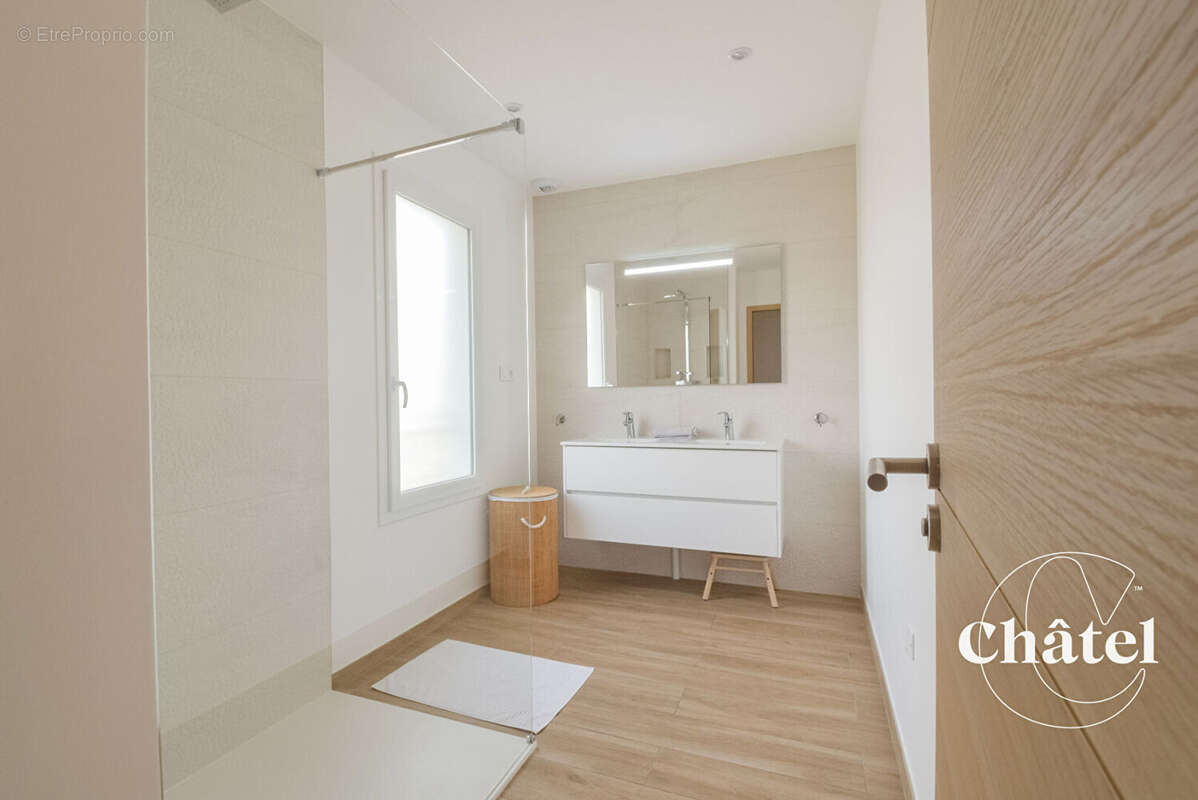 Maison à MONTATAIRE