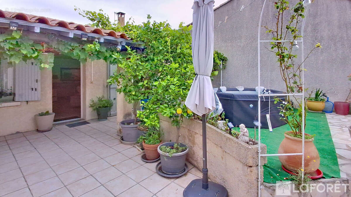 Maison à ROCHEFORT-DU-GARD