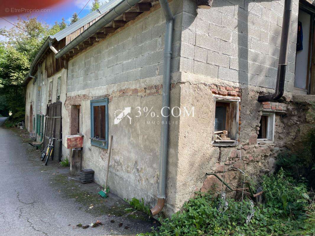 ancienne ferme à rénover avec des dépendances - photo 2