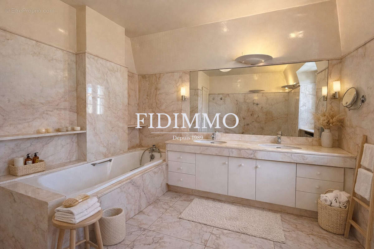 Maison à ORMESSON-SUR-MARNE