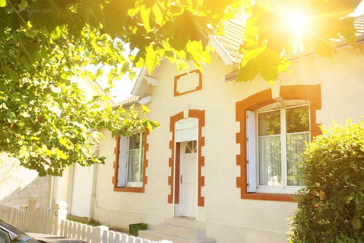 Maison à SAINT-MICHEL-CHEF-CHEF