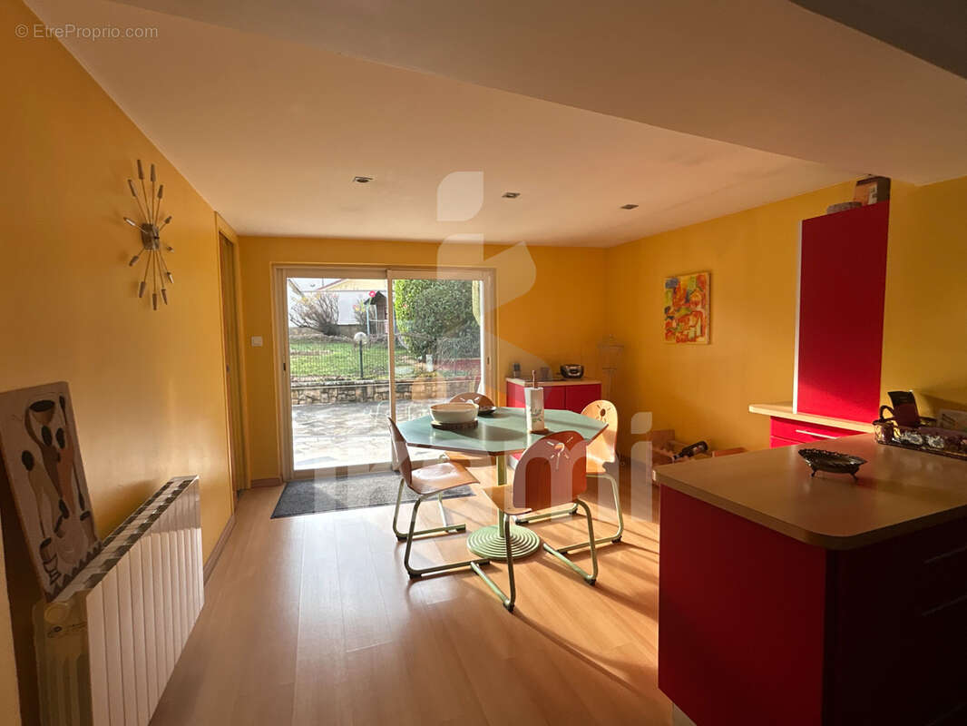 Maison à MIONS