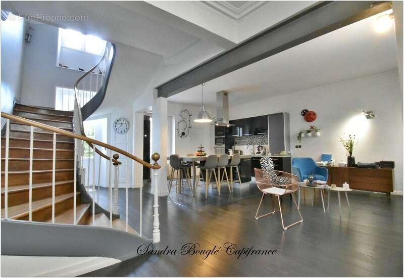 Maison à vendre 12 pièces LAVAL (53) - photo 2