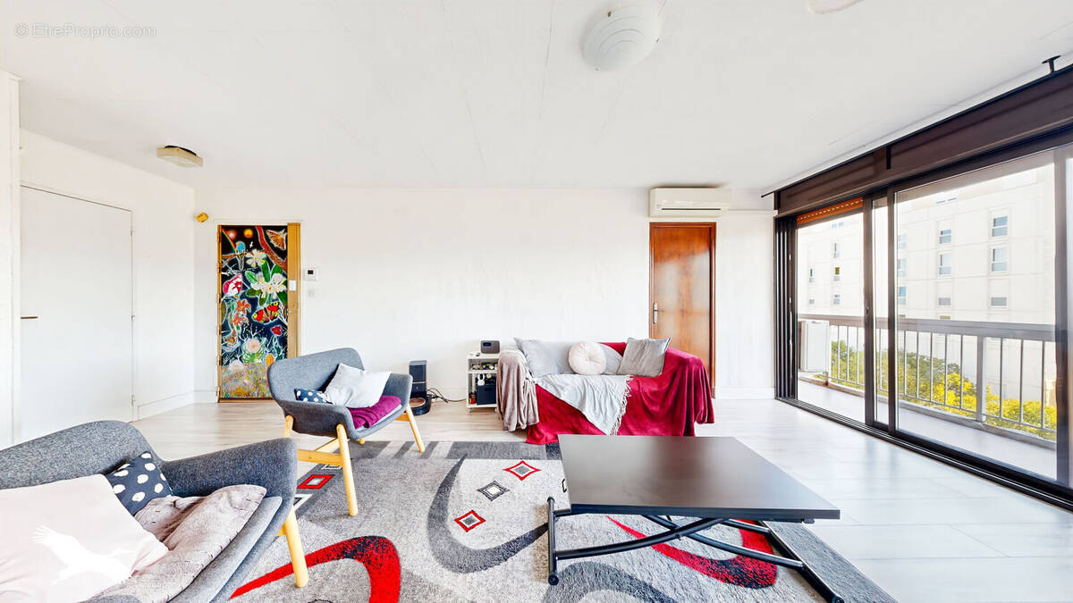 Appartement à MARSEILLE-13E