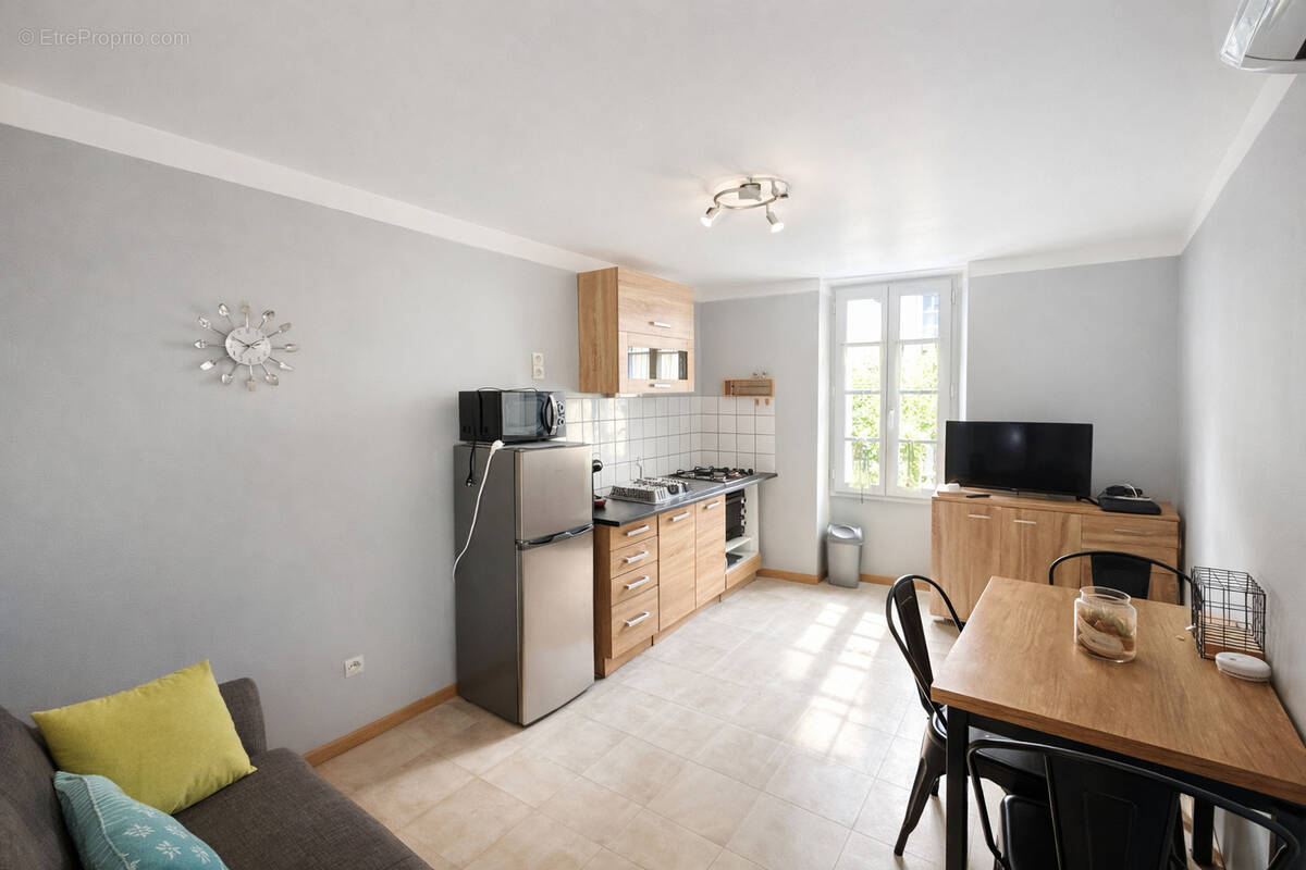 Maison à SAINT-PAUL-TROIS-CHATEAUX