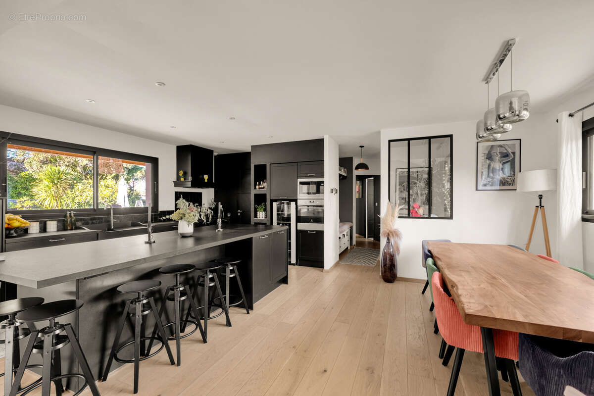 Maison à SAINTE-FOY-D&#039;AIGREFEUILLE