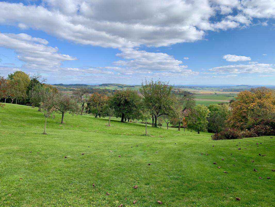 Maison à BREMONCOURT