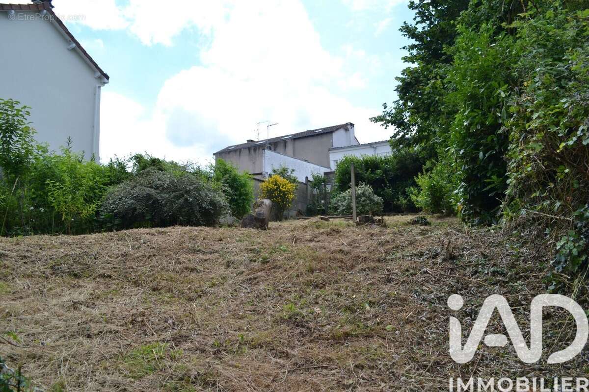 Photo 2 - Terrain à LIMOGES