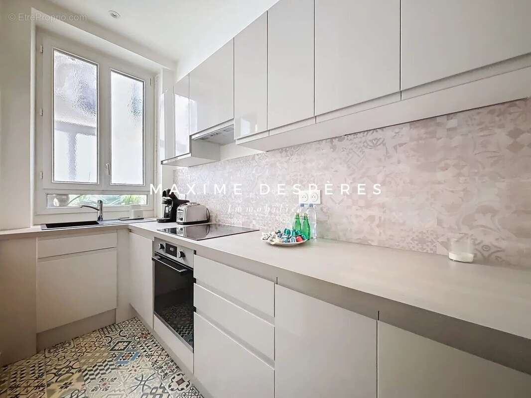 Appartement à PARIS-8E