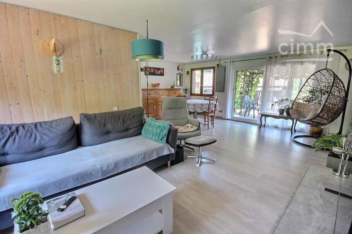 A vendre maison mitoyenne t3/4 102 m2 la rochette 73110 - photo 5